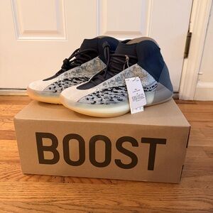 Adidas Yeezy Quantum Boost Basketball Sneakers